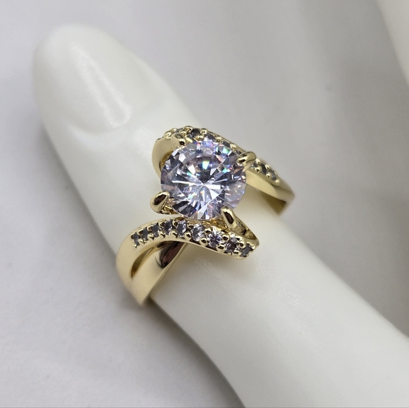 Swarovski Crystal Elements Gold Statement Ring Clear Black Diamond Size 9 Prom - Picture 8 of 8